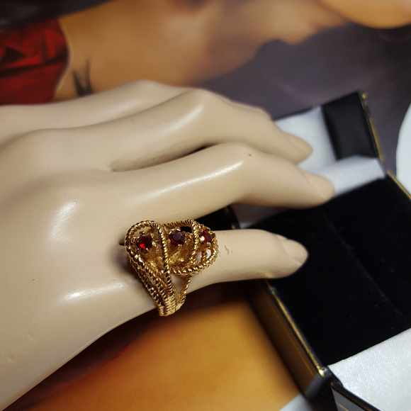 1970s Cluster Ring French Design 18k hge Vargas Size 4 for Girls - Picture 7 of 8